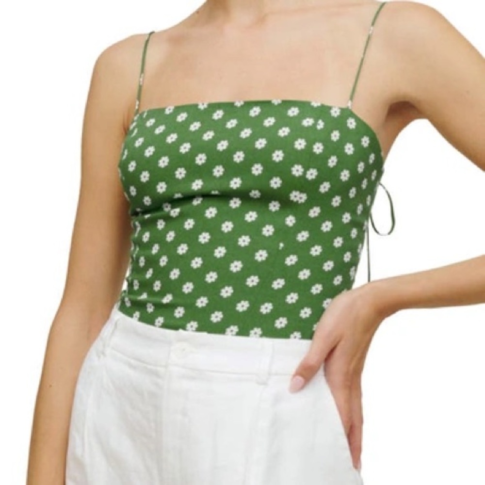 Reformation Meyer Top, Hannah, green and white daisy ASO Outer Banks